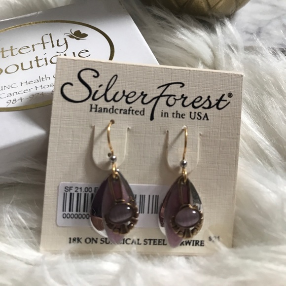 NWT Geometric 18k on Surgical Steel Earrings - Picture 3 of 3